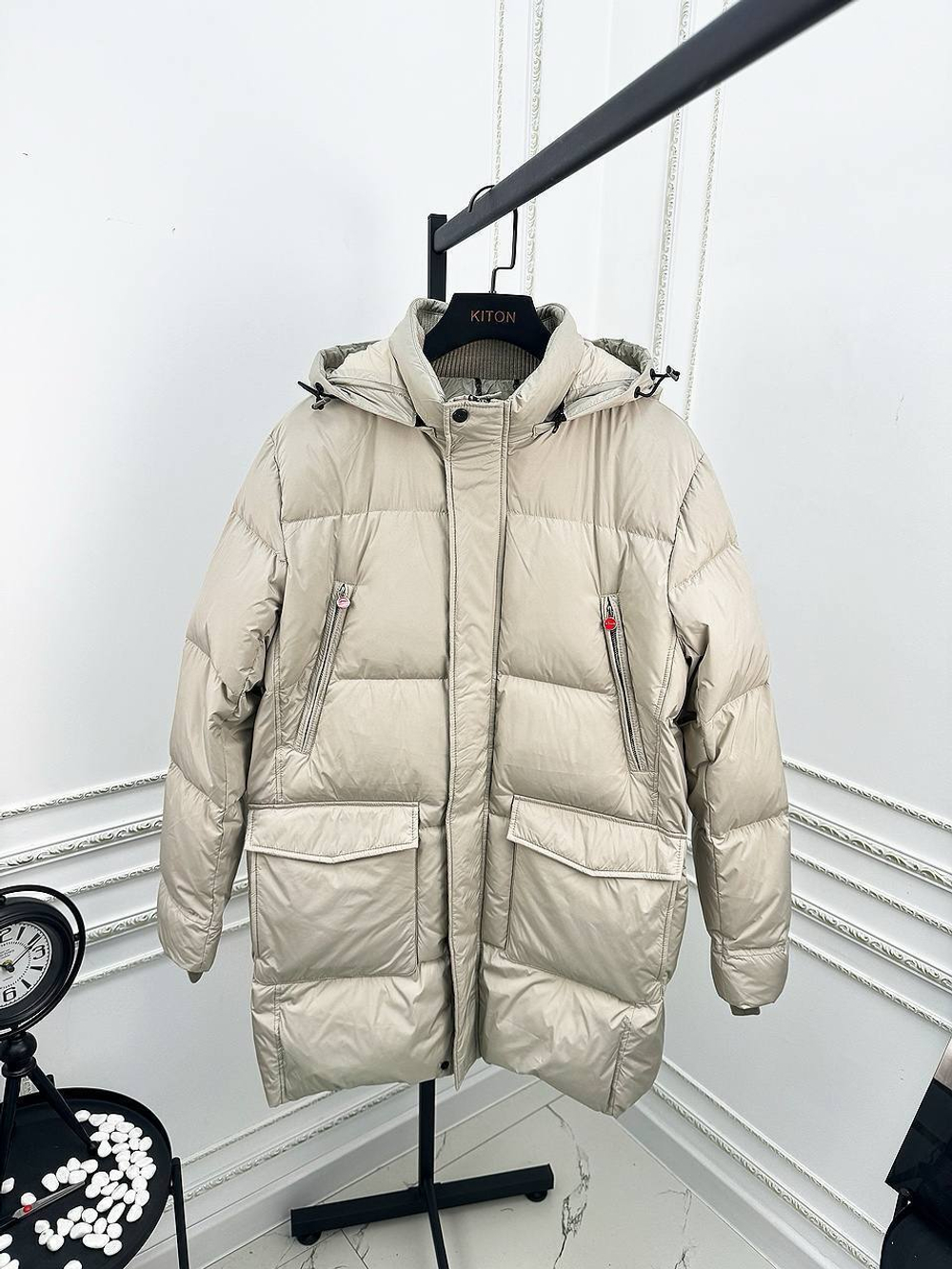 Пуховик Kiton