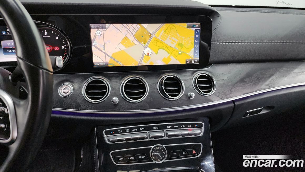 Mercedes-Benz E-Class W213 E220d 4MATIC Exclusive (05.2020)