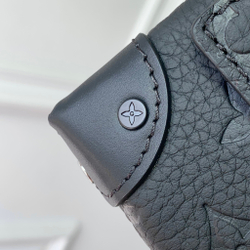 Louis Vuitton Steamer Wearable Wallet