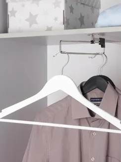 Вешалка для одежды с перекладиной SAVANNA, размер 46-48, дерево, покрытие Soft-touch, цвет белый