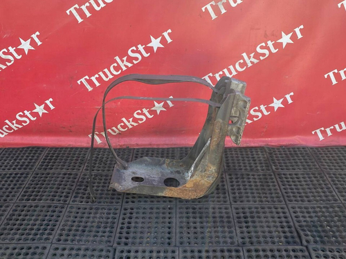 Кронштейн бака Adblue