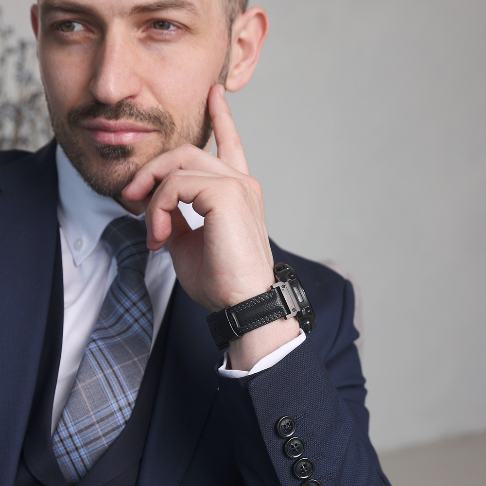 Ремешок для часов Garmin 43 mm с креплением из кожи теленка, черного цвета