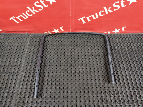 Накладка двери левой