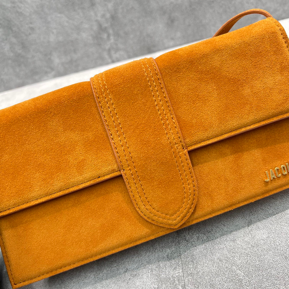 Jacquemus Le Bambino Long 28 cm