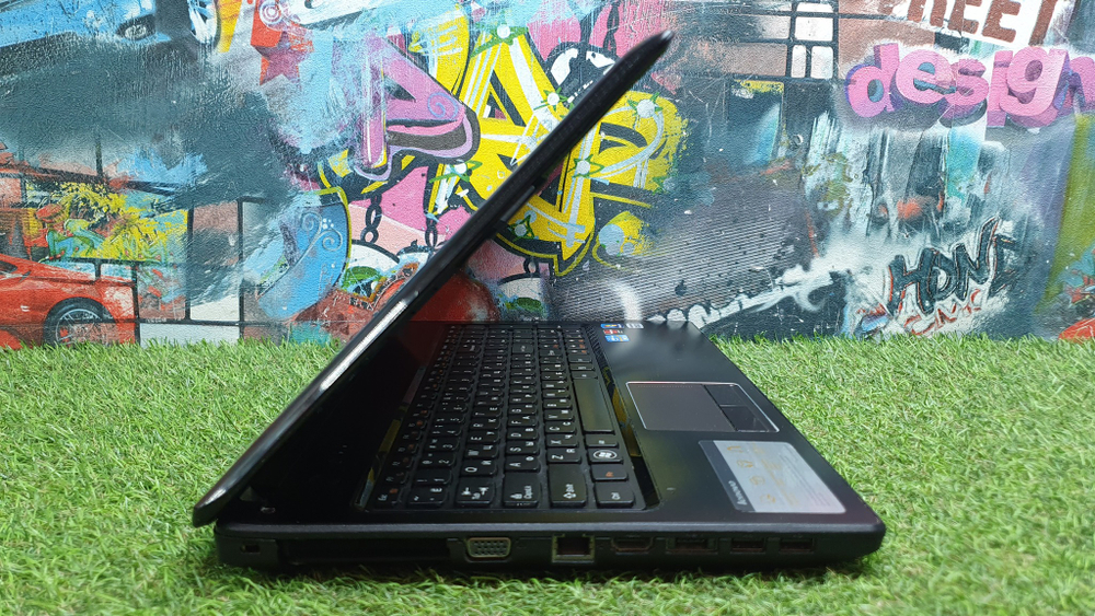Ноутбук Lenovo i5/8 Gb/6300M 1 Gb