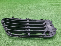 Решетка переднего бампера правая BMW X1 F48 15-19