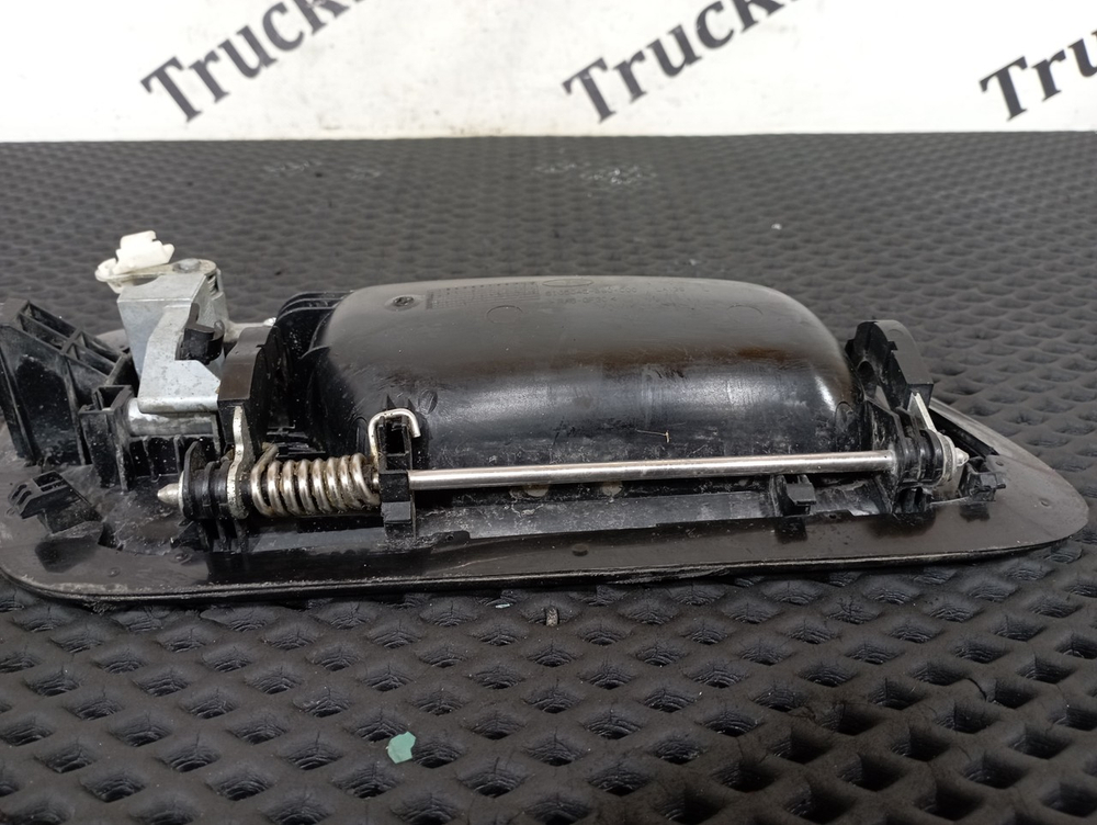 Ручка двери наружная левая