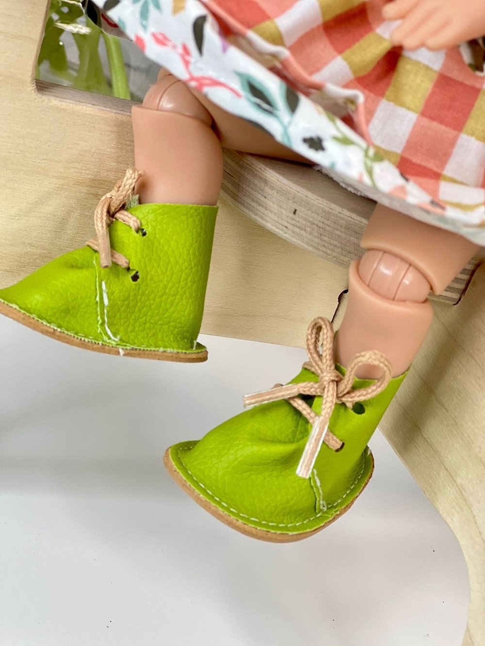 Кукла Nines виниловая 30см MIA шарнирная (3525K)