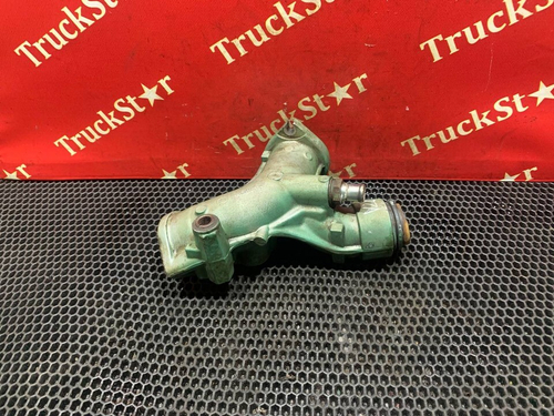 Патрубок системы охлаждения