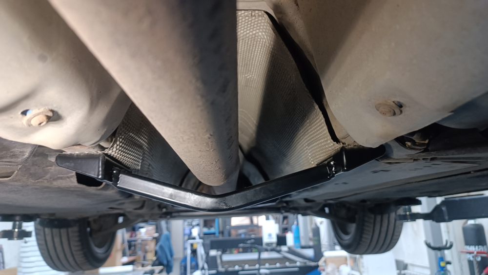 Усилитель тоннеля сзади (передний привод) Volvo S60 2 (ПОД ЗАКАЗ)