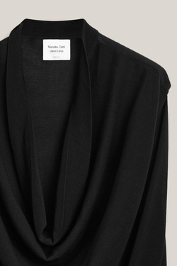 Massimo Dutti Блузка с V-образным вырезом из смесовой шелковой ткани - Limited Edition, черный