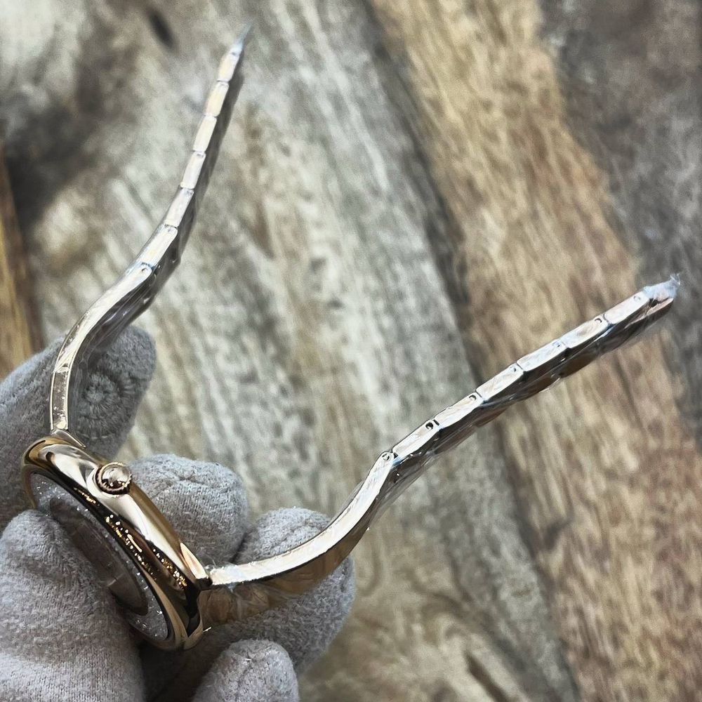 Часы Swarovski