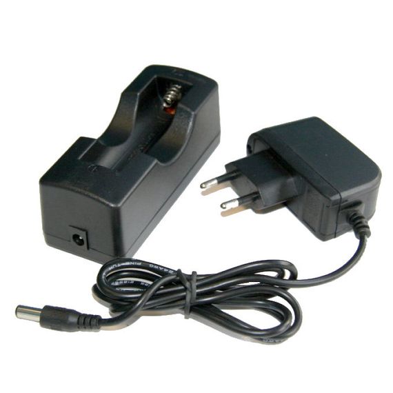 Зарядное устройство для аккумуляторов типа 18650 Sargan