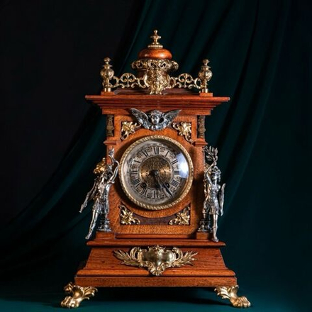 Винтаж: Настольные часы в стиле Историзм