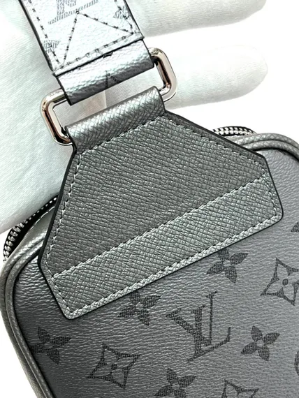 Сумка-слинг Louis Vuitton Outdoor