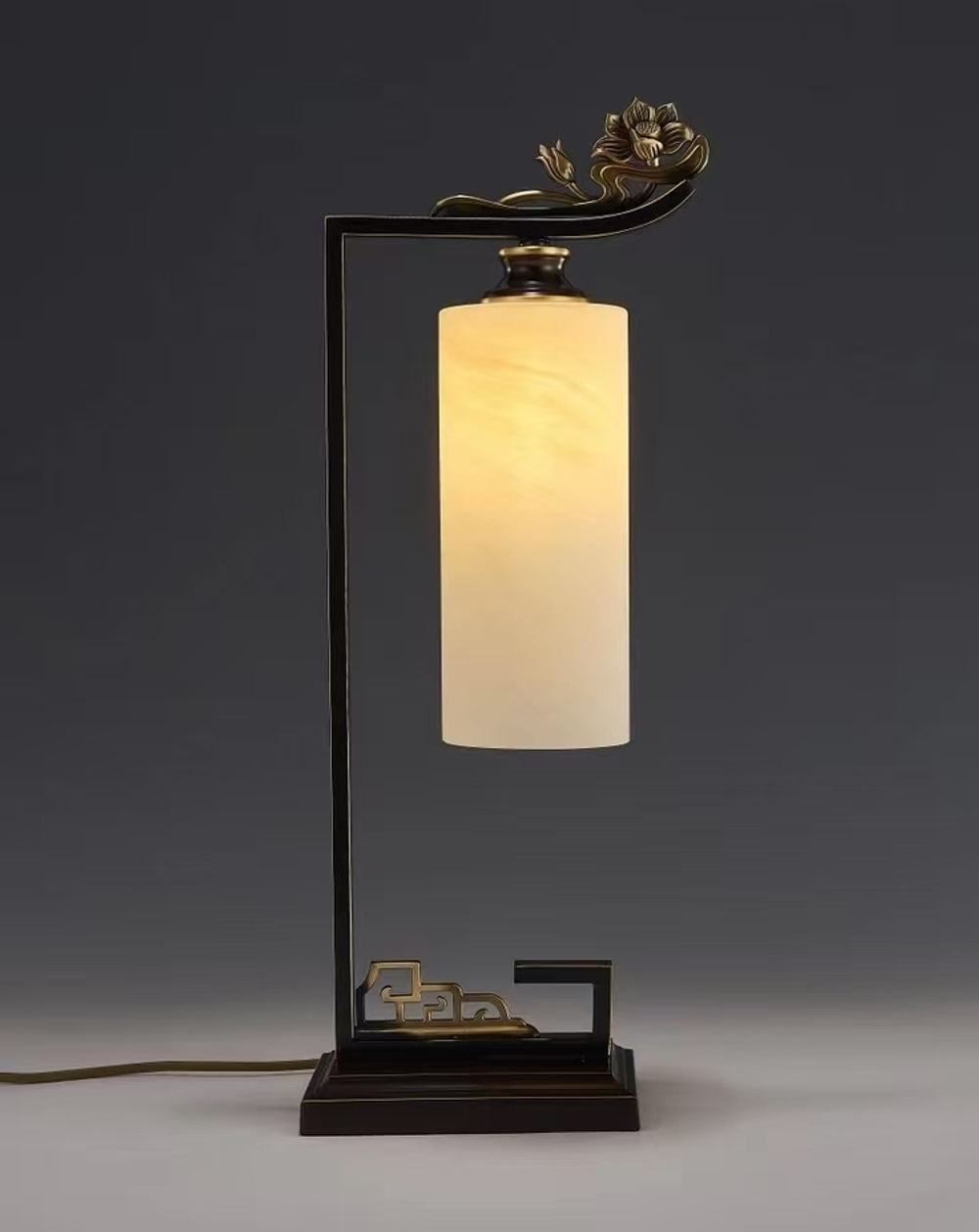 лампа настольная TT2149