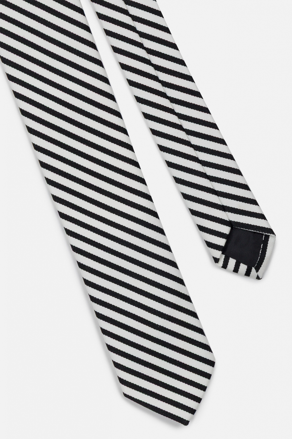 Галстук в полоску