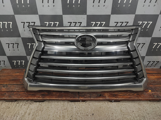 Решетка радиатора Lexus LX 3 (LX 570) 15-22 Б/У Оригинал 5310160E10