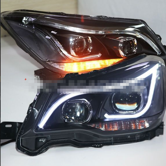 Передние фары Субару Форестер 2013-2016 V4 type [Комплект Л+П; яркие ходовые огни; электрокорректор; биксеноновая линза]