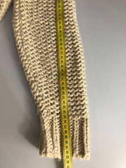 Свитер Mango свободного кроя, маркировка S, визуально на 44 размер