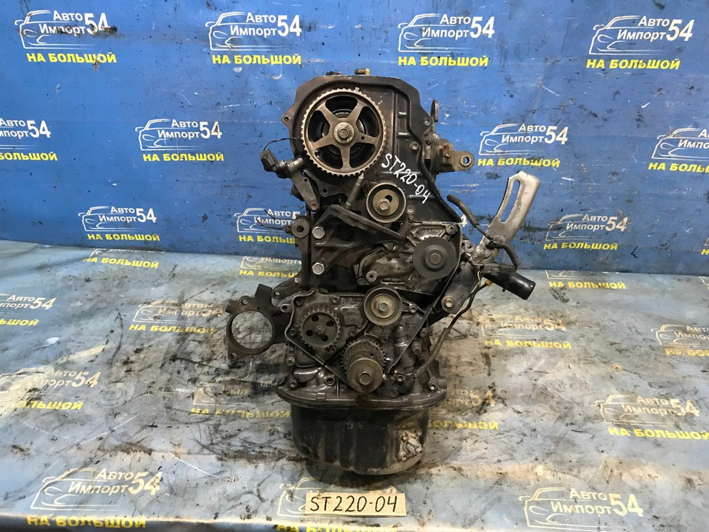 двигатель TOYOTA AVENSIS 2001