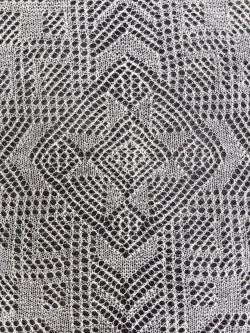 Оренбургский пуховый платок-паутинка А140-02 экрю