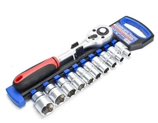 Набор головок  11пр МаякАвто (10 головок 6гр. 8-24мм с трещоткой 1/2") 5451211