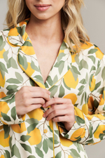 Шелковая блуза с кантом и лимонами
