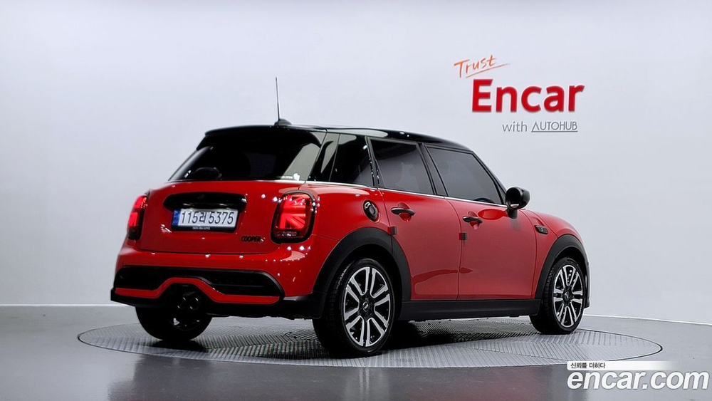 Mini Cooper S 5 даерей Classic (07.2023)