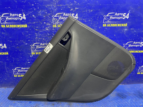 Обшивка двери TOYOTA RUNX 2001-2006
