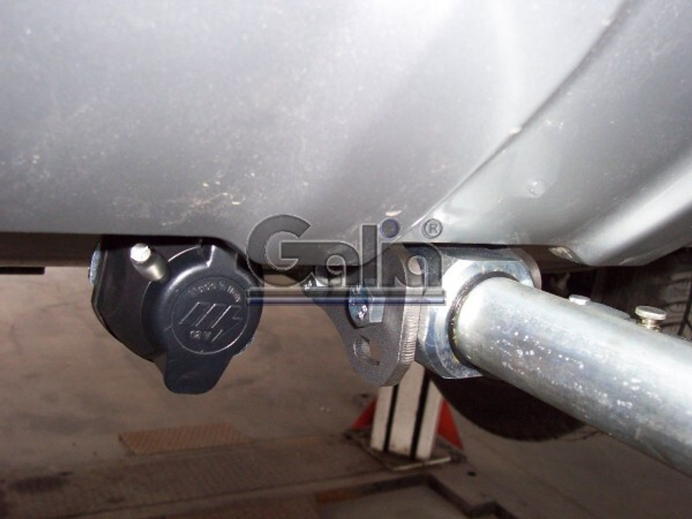 Фаркоп оцинкованный Galia F113A для Ford Kuga 2008-2013, 2013-(паспорт и сертификат в комплекте)(без электрики)