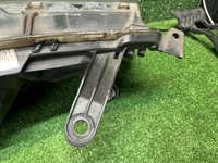 Фара левая Toyota Corolla E160 (2012-2016) галоген