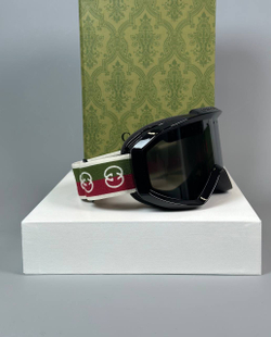 Горнолыжные очки Gucci