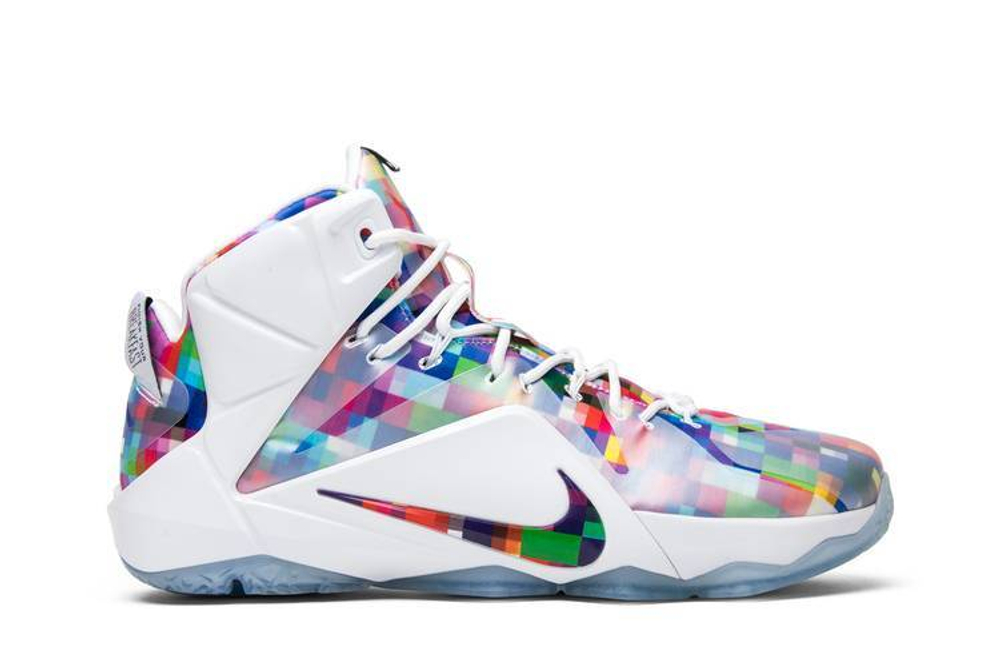 Кроссовки Nike Lebron 12 Ext Prism