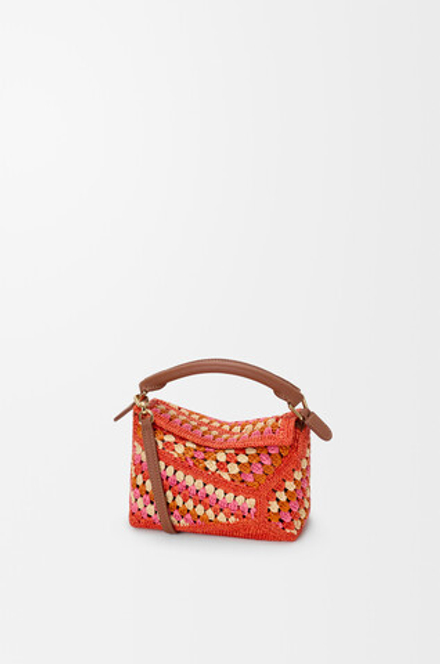 Loewe Мини-сумка Puzzle Edge из рафии и телячьей кожи, ярко-оранжевый