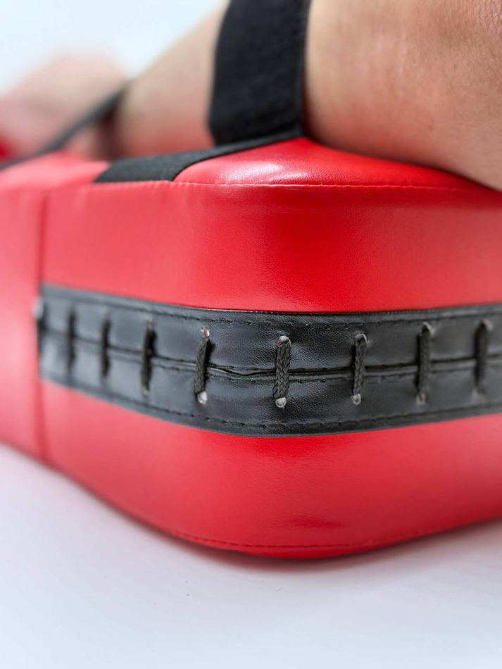 Макивара Tomorrow Star красная