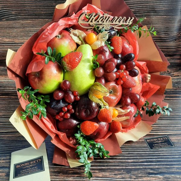 Букет из фруктов и клубники - фото 1