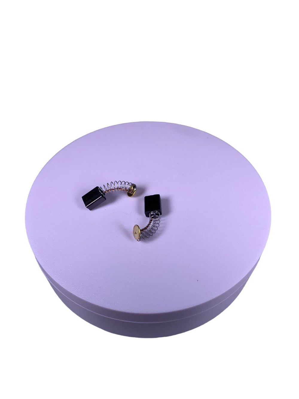 Щетка № 10 электрическая для Р-82ТС 5*9*12мм 2 шт Carbon brush