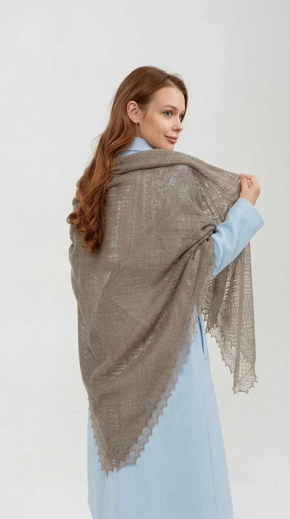 Оренбургский пуховый платок-паутинка А150-03 серый