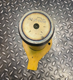 Палец 205-70-65750