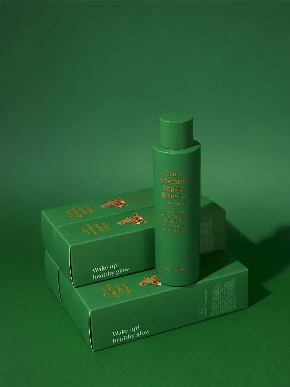 Vely Vely Эссенция успокаивающая с экстрактом полыни и центеллы Cica X Artemisia Repair Essence 160 мл