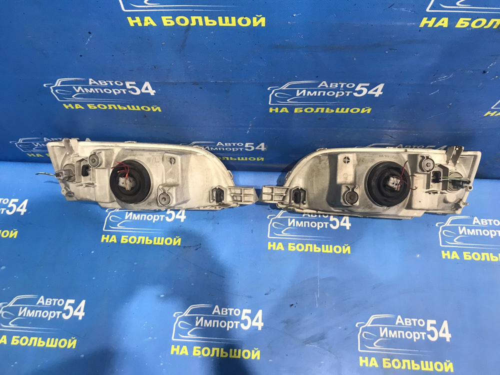 Фара передняя правая TOYOTA CAMRY 1996-1998