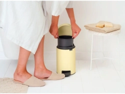 Brabantia Контейнер для мусора NewIcon 3 л желтый