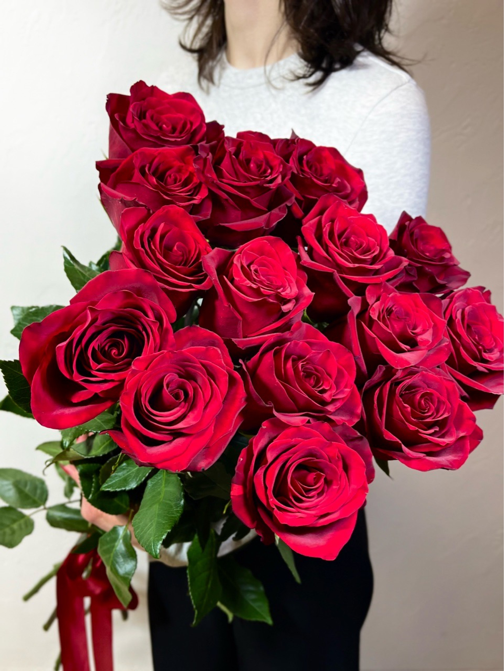 Букет "Алая классика" 15шт