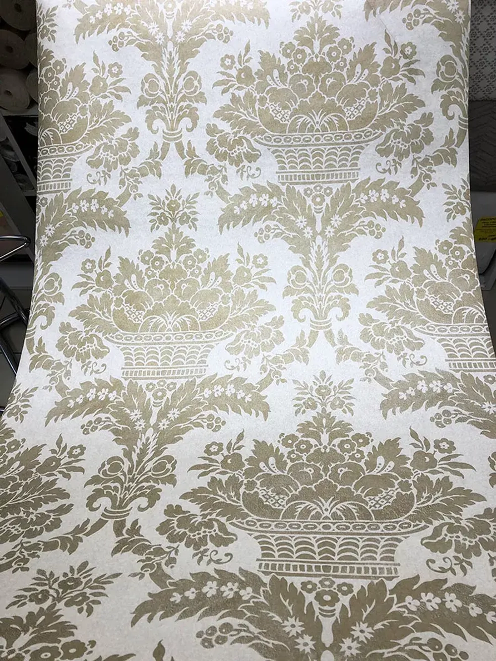 Обои чистый флизелин 20305 Rhinoceros Италия