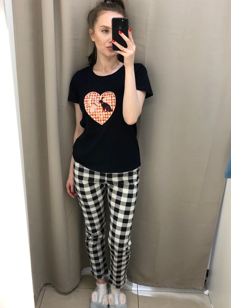 Пижама с брюками кролики в сердце (черный+клетка)
