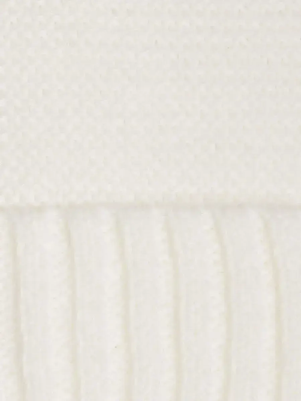 Шапка и снуд вязаная демисезонная для детей