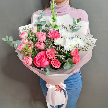 Авторский букет в розовой гамме