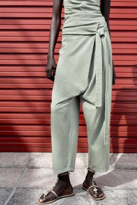 ZARA БРЮКИ ПАРЕО ИЗ ТКАНИ С ЭФФЕКТОМ ПОТЕРТОСТИ, ЗЕЛЕНЫЙ/СЕРЫЙ