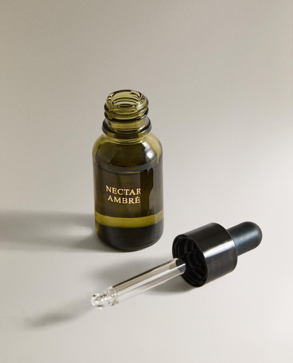 Zara Home Эфирное масло для аромадиффузора Nectar Ambr 15 мл, концентрат для ароматизации дома, восточный цветочный, Персиковый